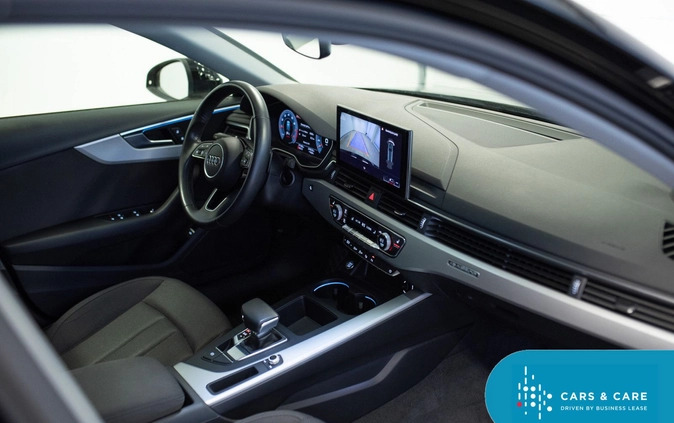 Audi A4 cena 117900 przebieg: 77130, rok produkcji 2019 z Parczew małe 254